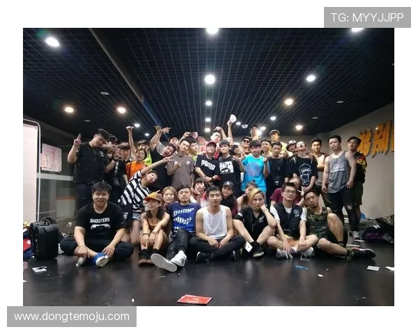 街舞战术解析：深入探讨杭州街舞队的风格与策略创新