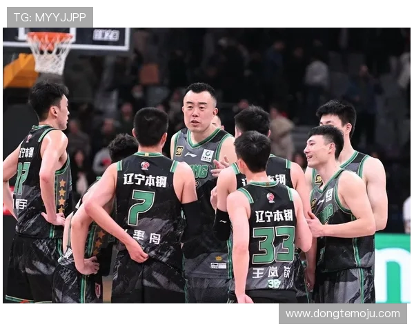 2015年CBA山东队与广东队激战回顾精彩瞬间与赛场亮点分析 2015年CBA山东队与广东队激战回顾精彩瞬间与赛场亮点分析