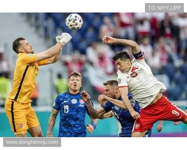 俄罗斯对斯洛伐克足球比赛现场直播全程回顾与精彩瞬间分析 俄罗斯对斯洛伐克足球比赛现场直播全程回顾与精彩瞬间分析