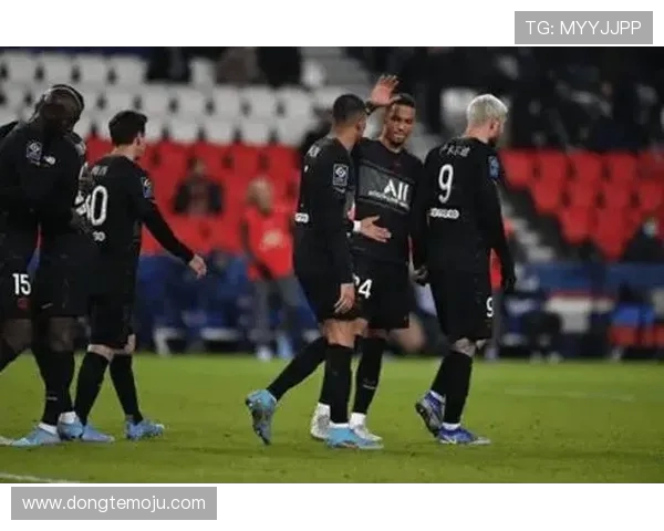 巴黎与曼联在线直播对决精彩回顾及赛前分析尽在此处 巴黎与曼联在线直播对决精彩回顾及赛前分析尽在此处