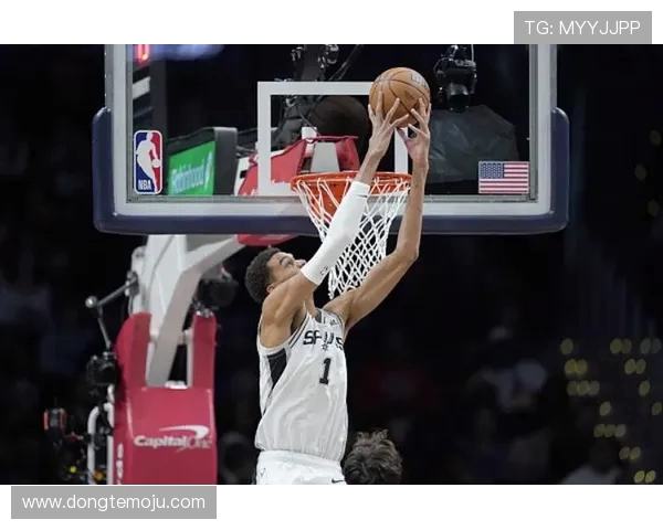 文班亚马场均20分10篮板3盖帽表现出色新秀奖争夺战已成定局 文班亚马场均20分10篮板3盖帽表现出色新秀奖争夺战已成定局